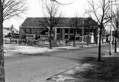 601468 Gezicht op het voormalige verenigingsgebouw St. Aloysiushuis (Abstederdijk 301) te Utrecht.